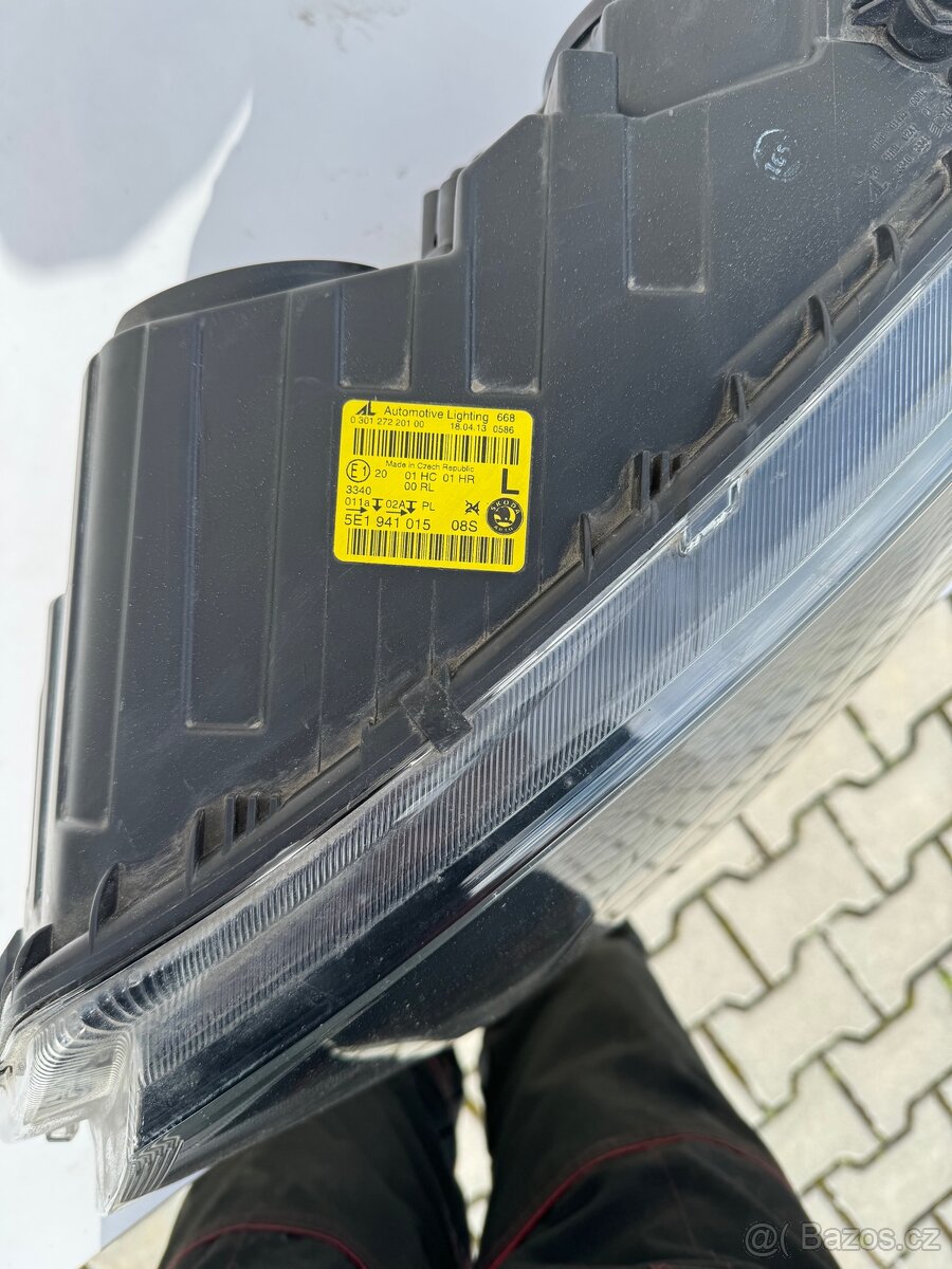 Halogenové světlo Škoda Octavia 3 předface - 2
