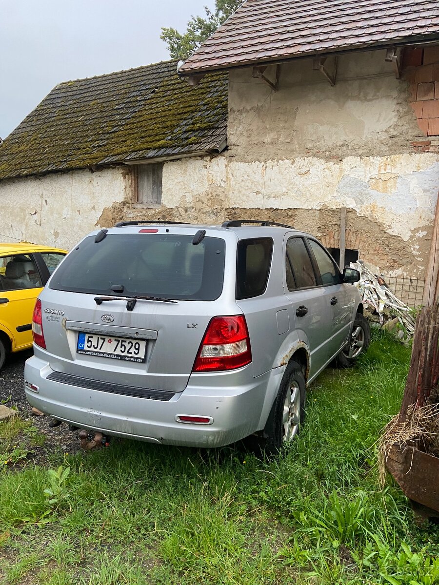 KIA SORENTO 2005 - 2