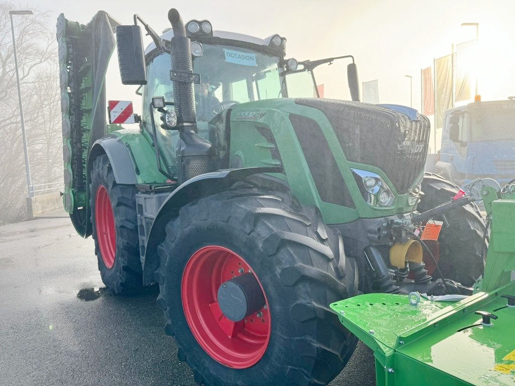 Fendt 828 - 2