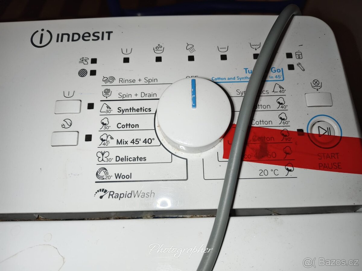 Pračka Indesit - 2