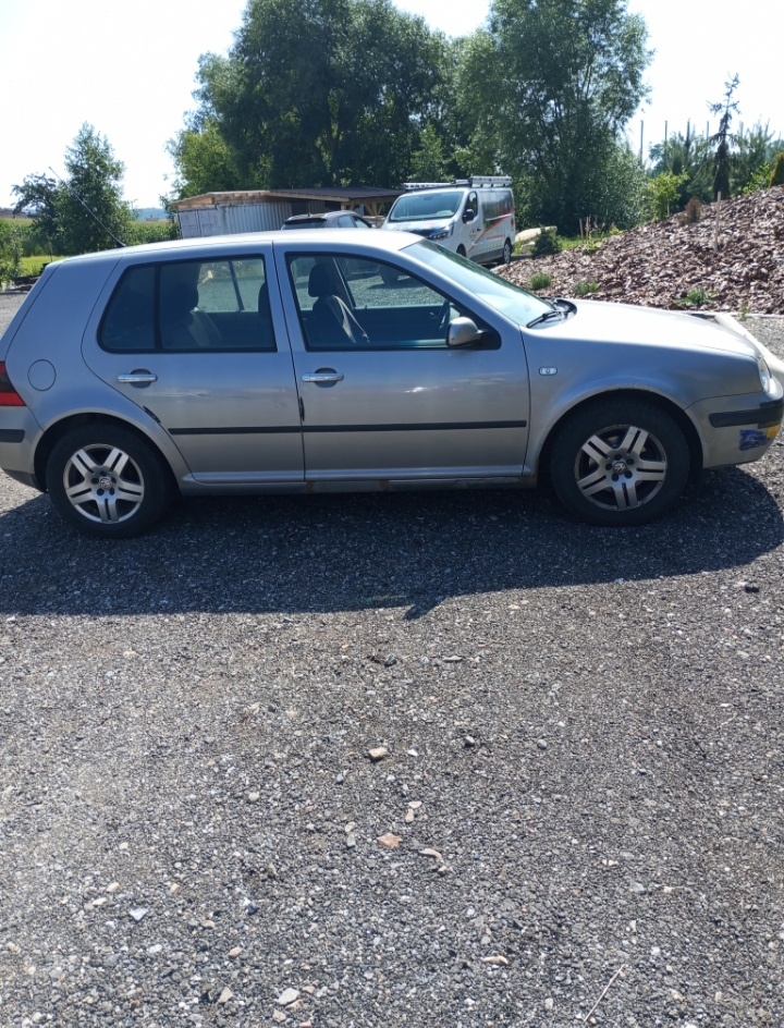Golf 4 1, 9tdi 66kw nová STK - 2
