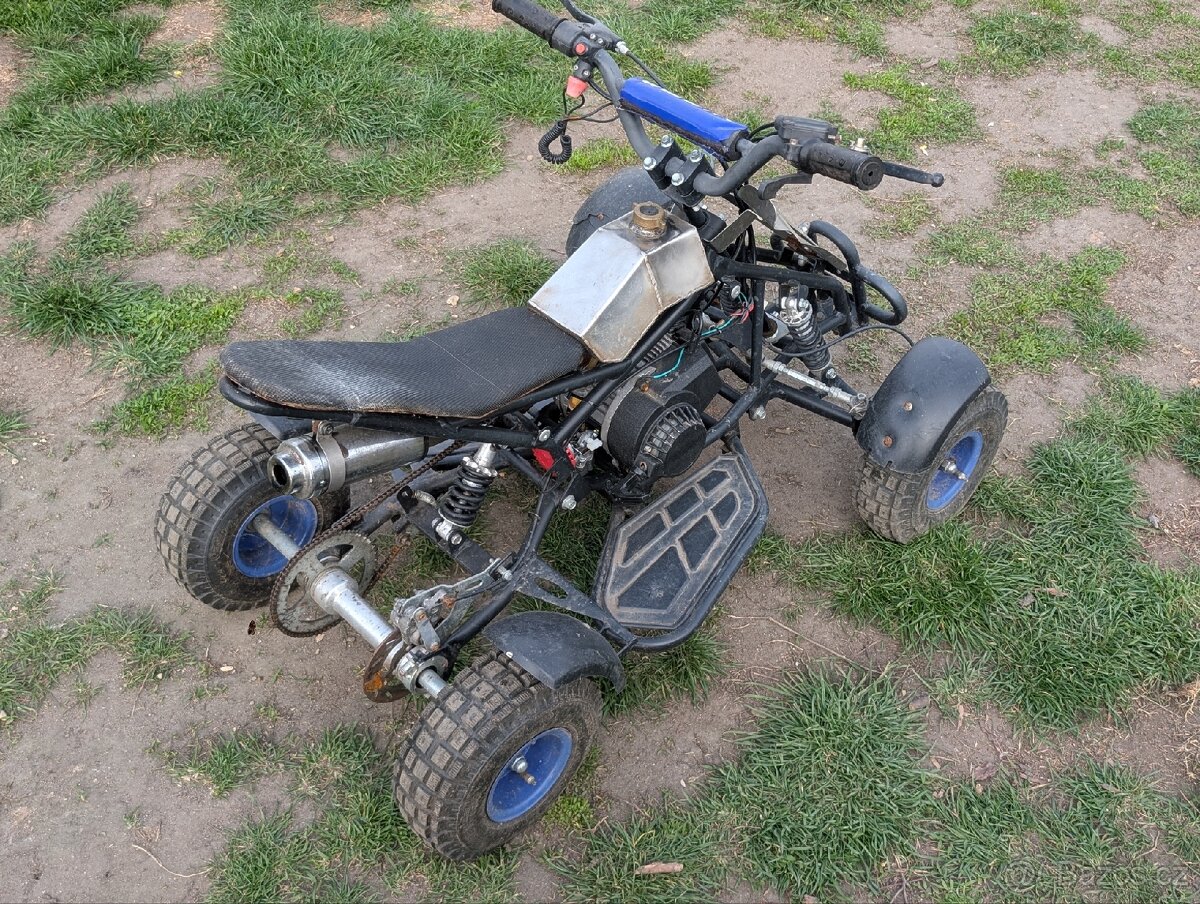 Čtyřkolka 50 ccm - 2