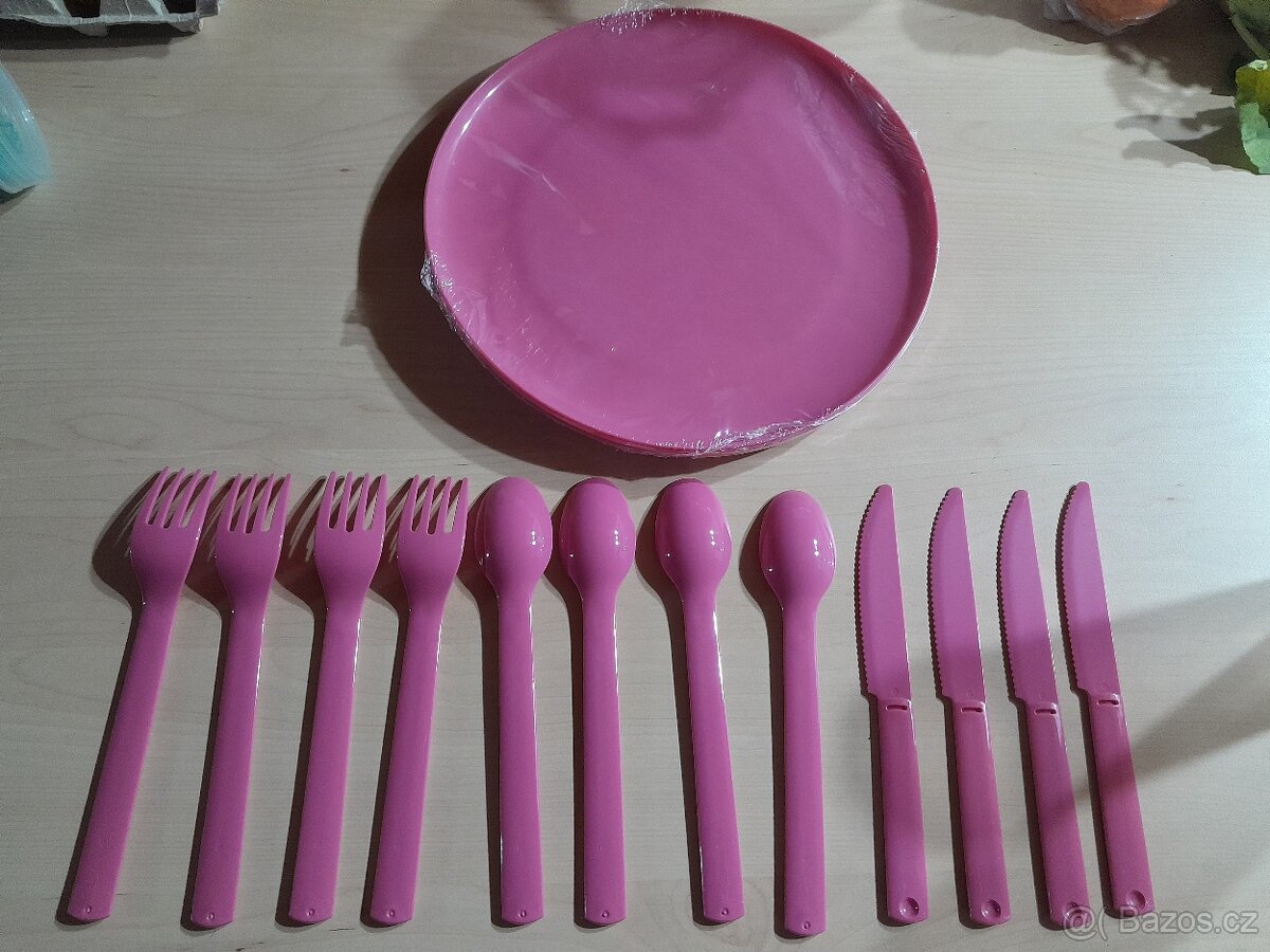 Plastové nádobí NEPOUŽITÉ - 2