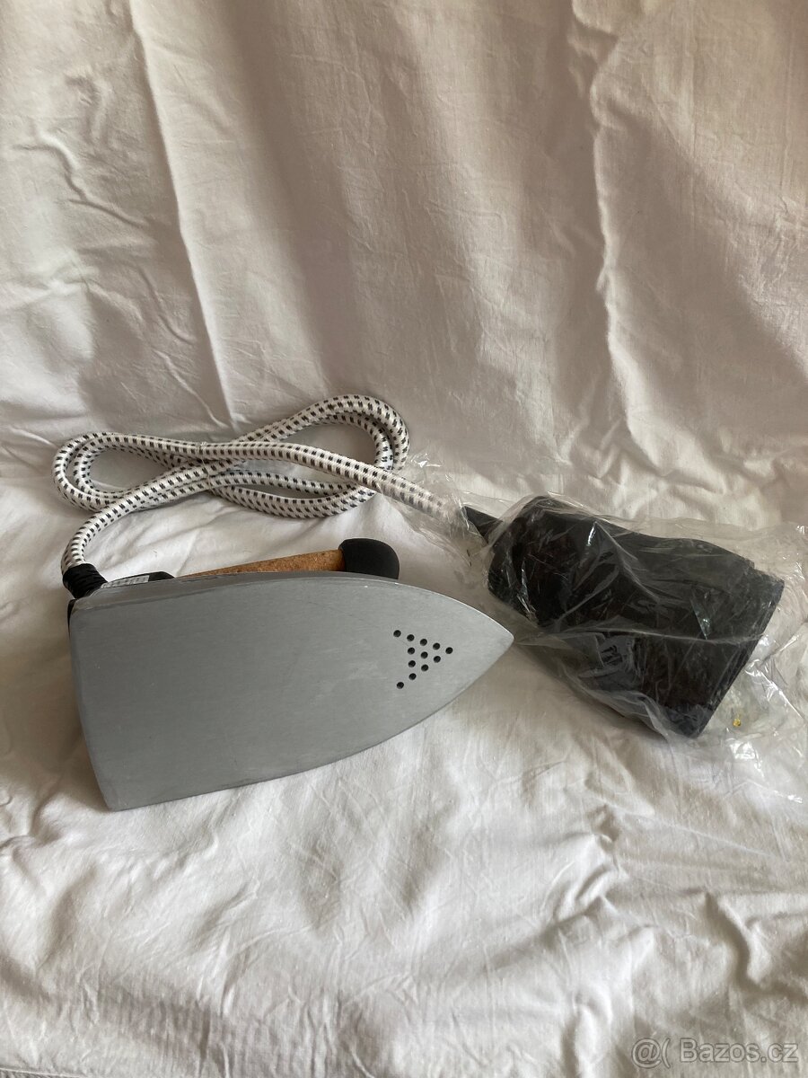 Retro žehlička - 2