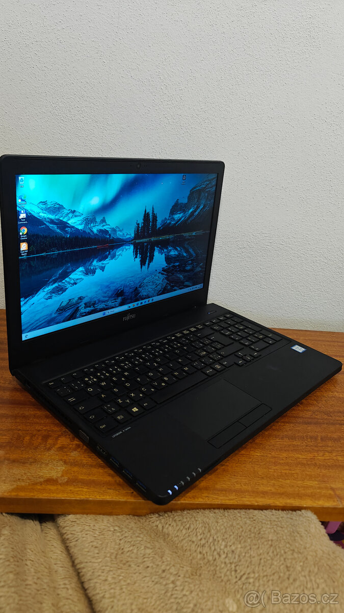 Fujitsu Lifebook A357, i5, 8 GB RAM DDR4 - 2