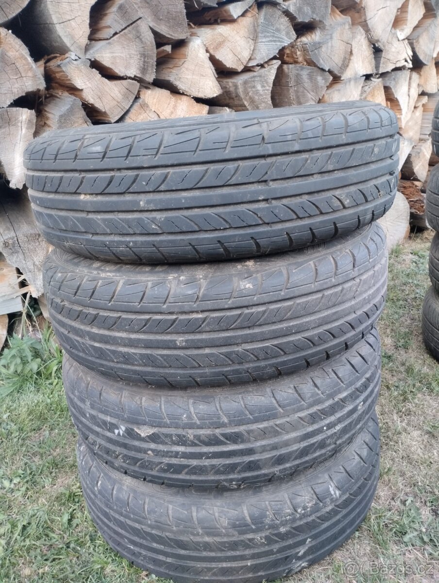 Pneu 175/70/14 - 2