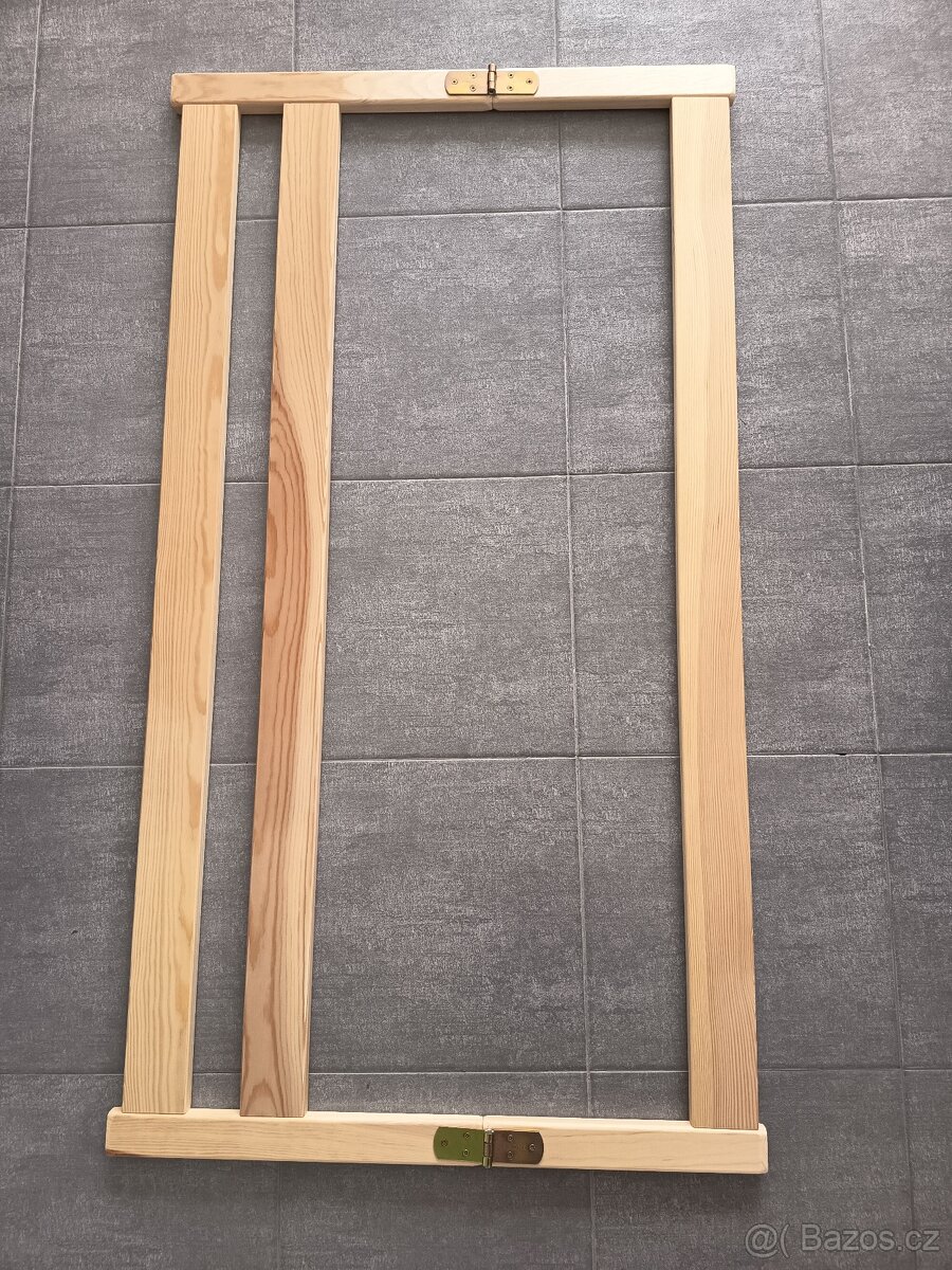 Dřevěná zábrana do postele pro děti - 2