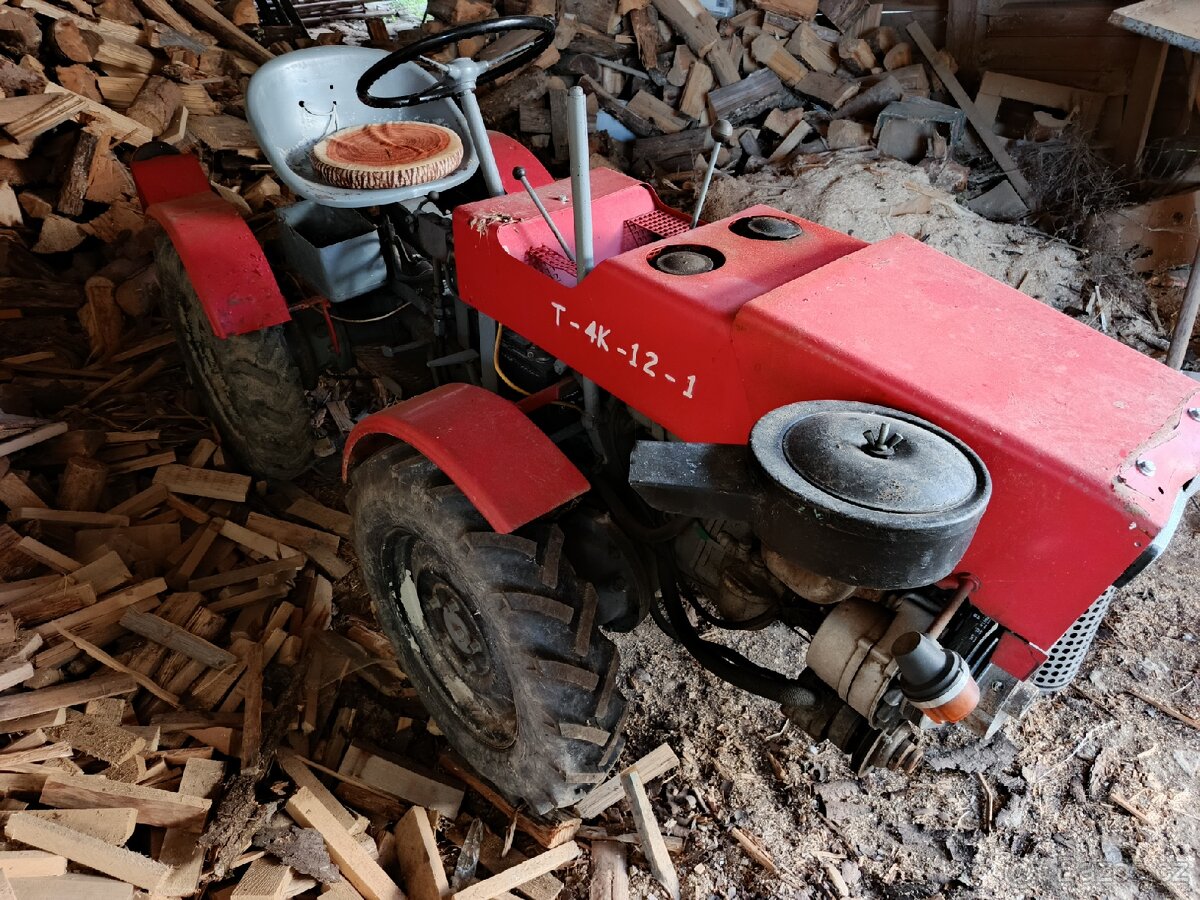Malotraktor T-4K-12-1 - 2