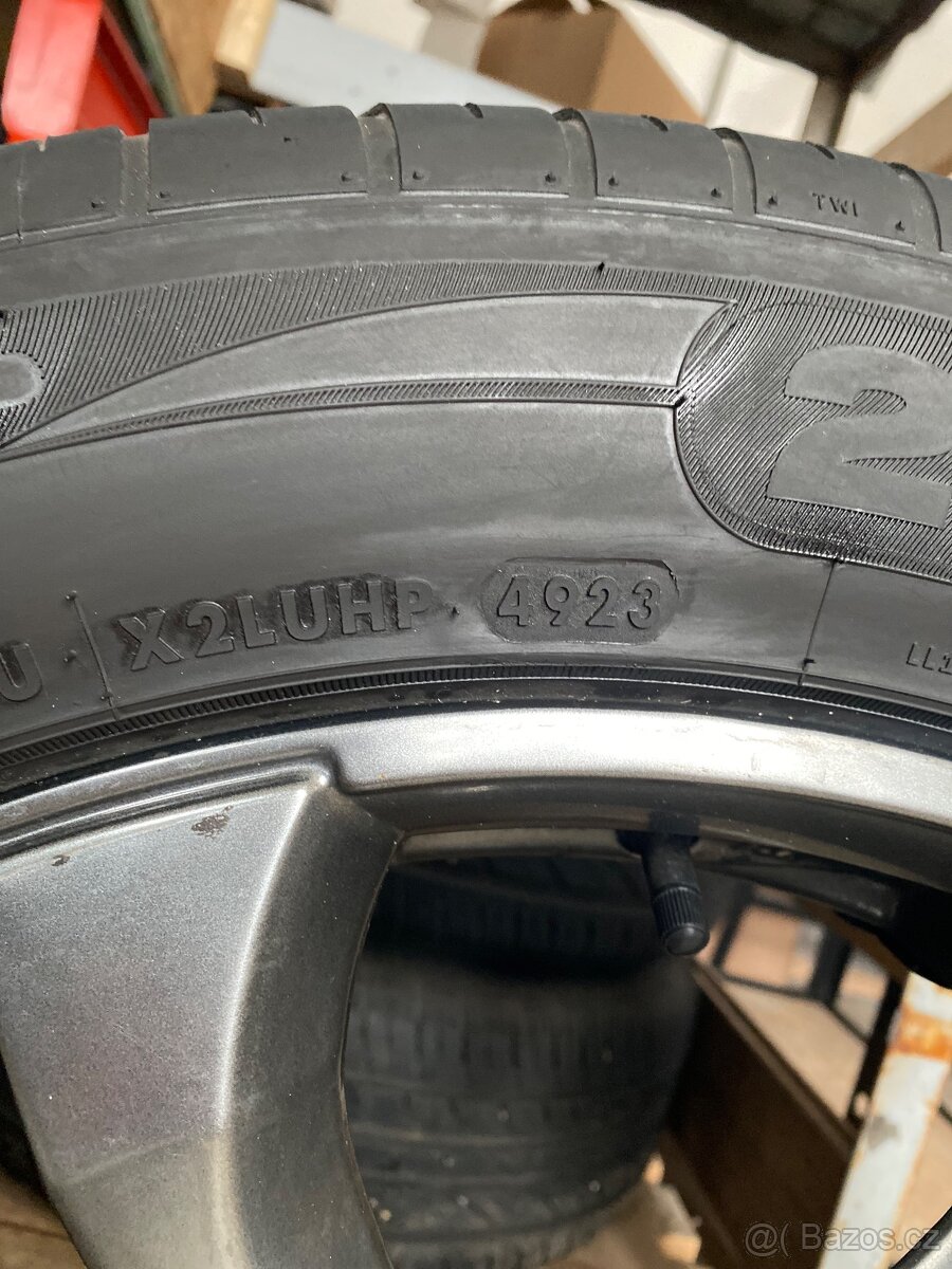 235/55r19-5.114.3r19 - 2
