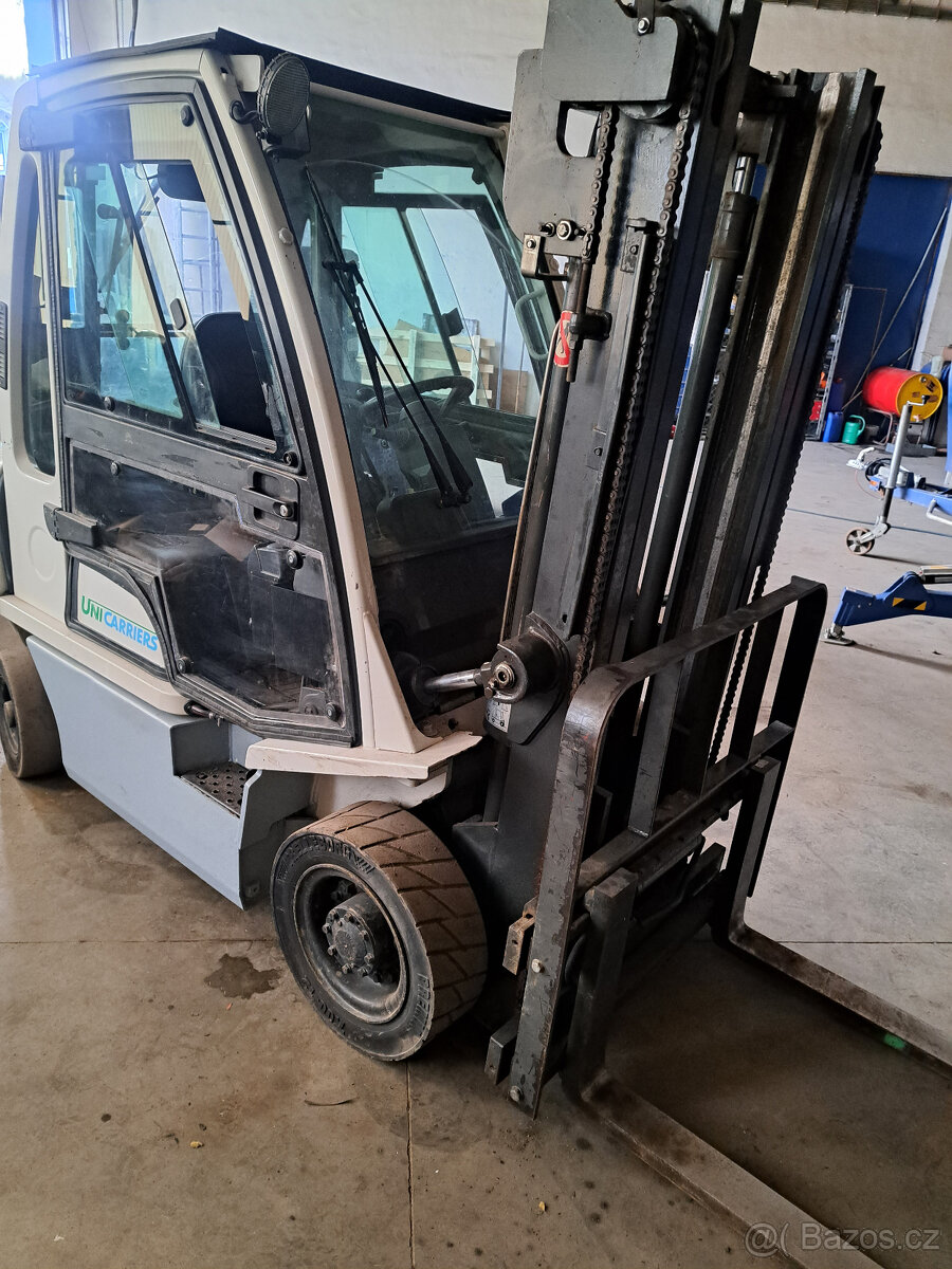 Prodám vzv UNICARRIERS 2,5t - 2
