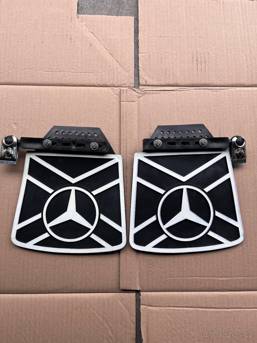 Zástěrky Mercedes - 2