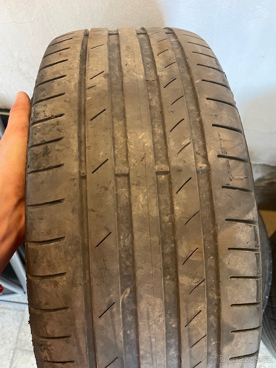 Letní pneu KUMHO 225/45 ZR19 - 2