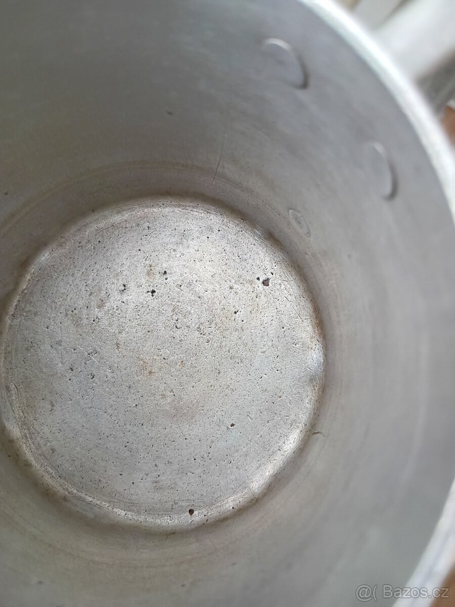Starožitný plechový hrnek - 2
