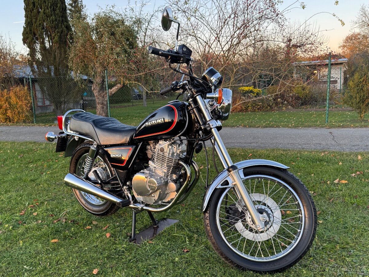 Suzuki GN 250 / 1995 / 7.837 km / - 2