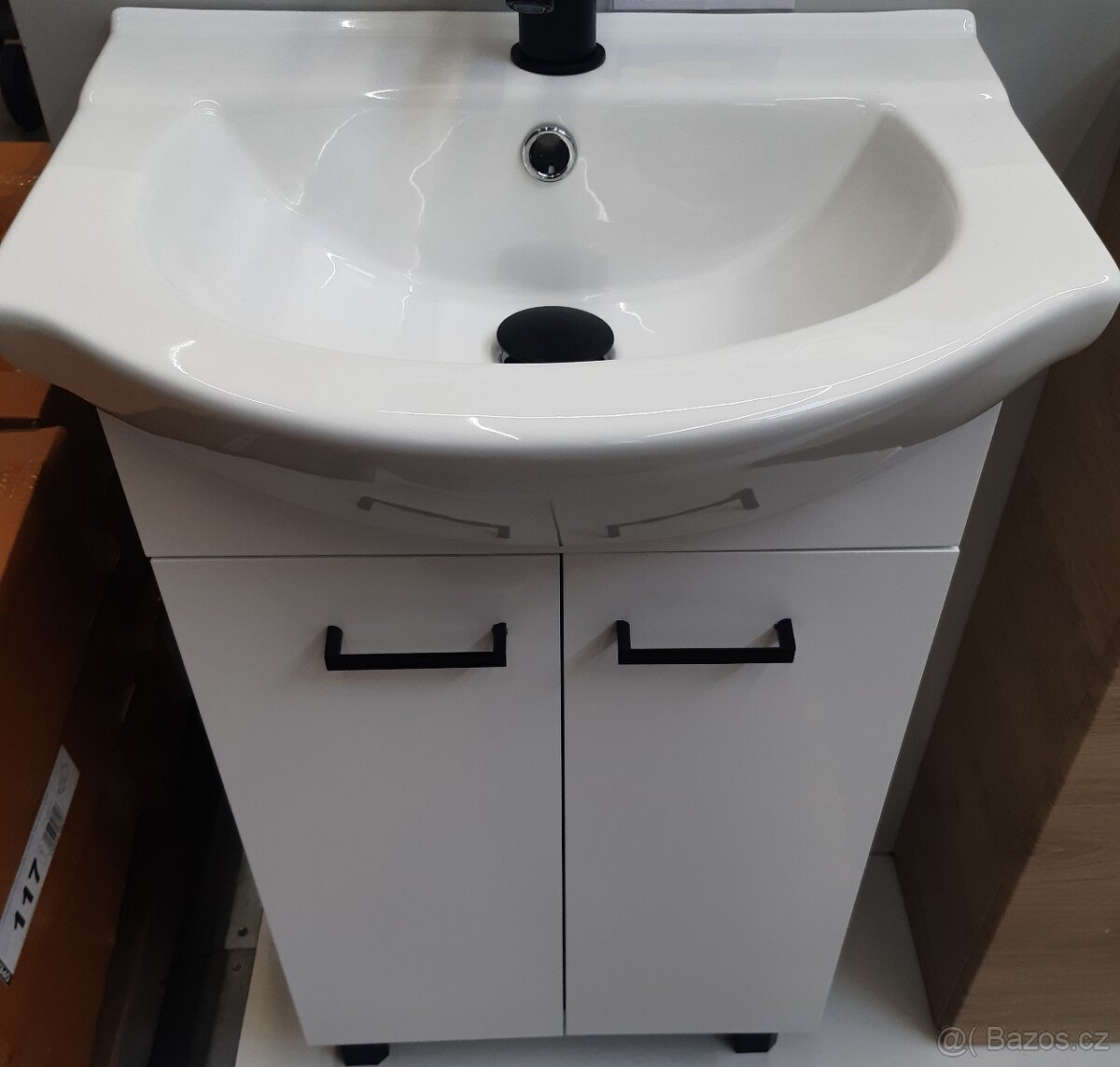 Koupelnová skříňka s umyvadlem 50 cm - 2
