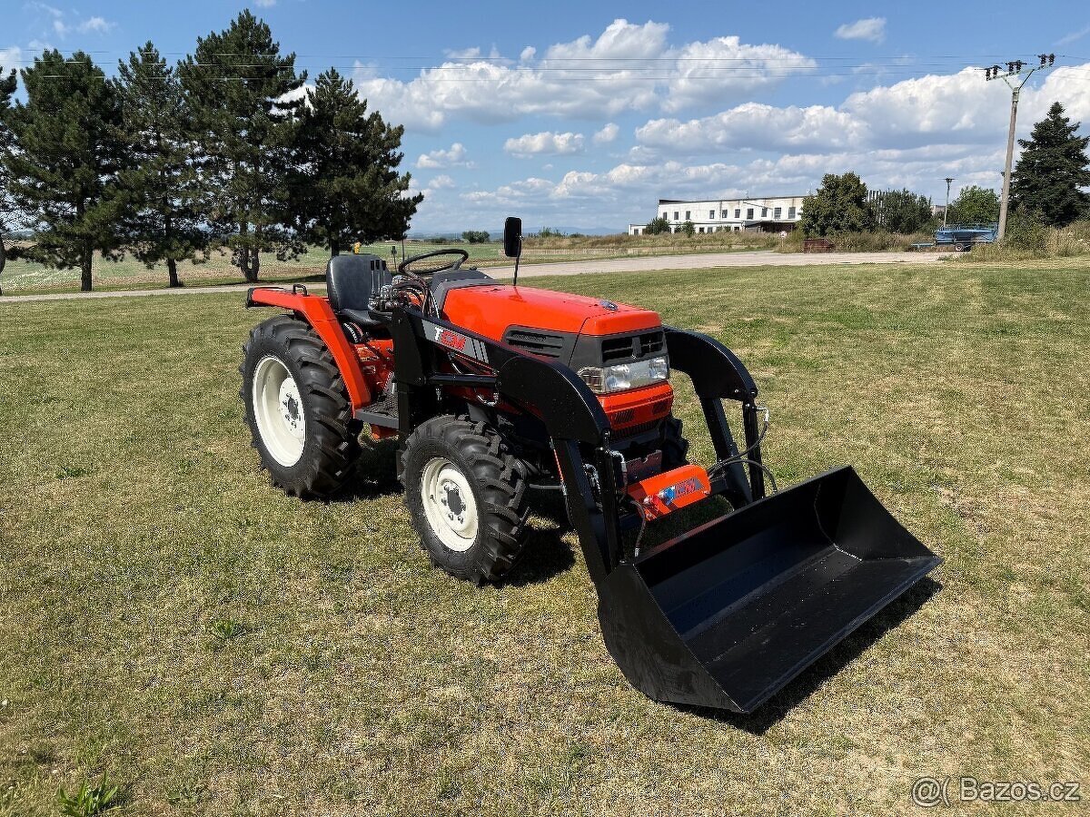 Malotraktor kubota GL27 Grandel S čelním nakladačem 450 kg - 2