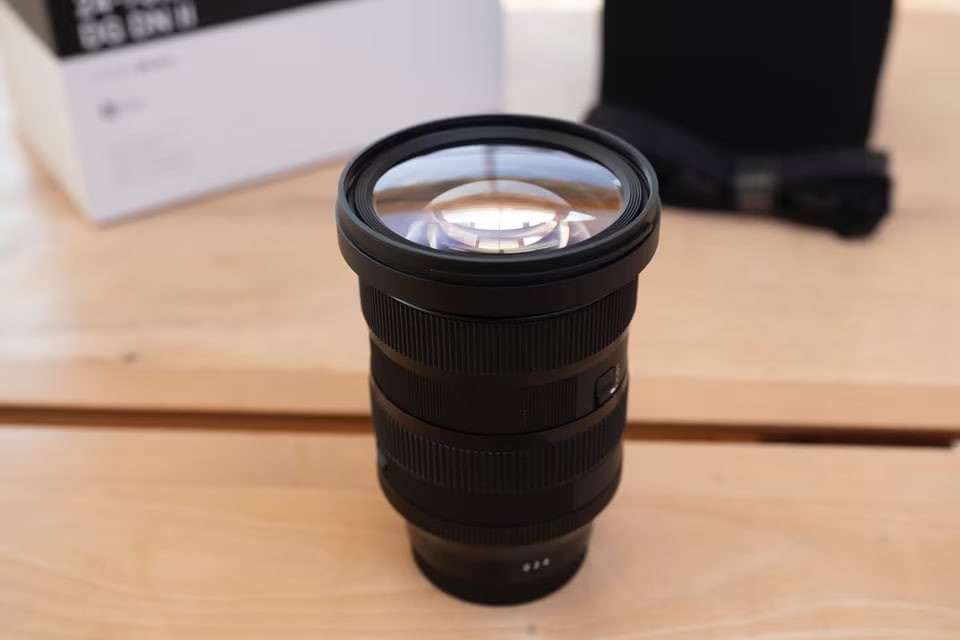 Sigma 24-70mm F2.8 DG DN II Art Sony E - 2