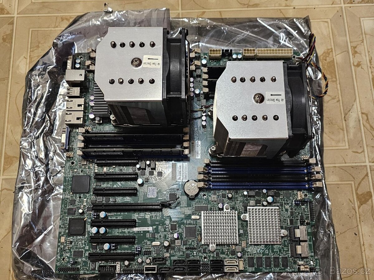 Supermicro X9DRH-7F + 2× Intel Xeon E5-2620 v2 + 64GB DDR3 E - 2