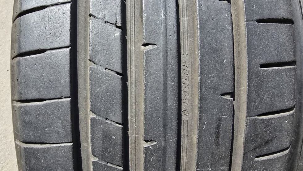 Letní pneu 225/45/17 Dunlop - 2