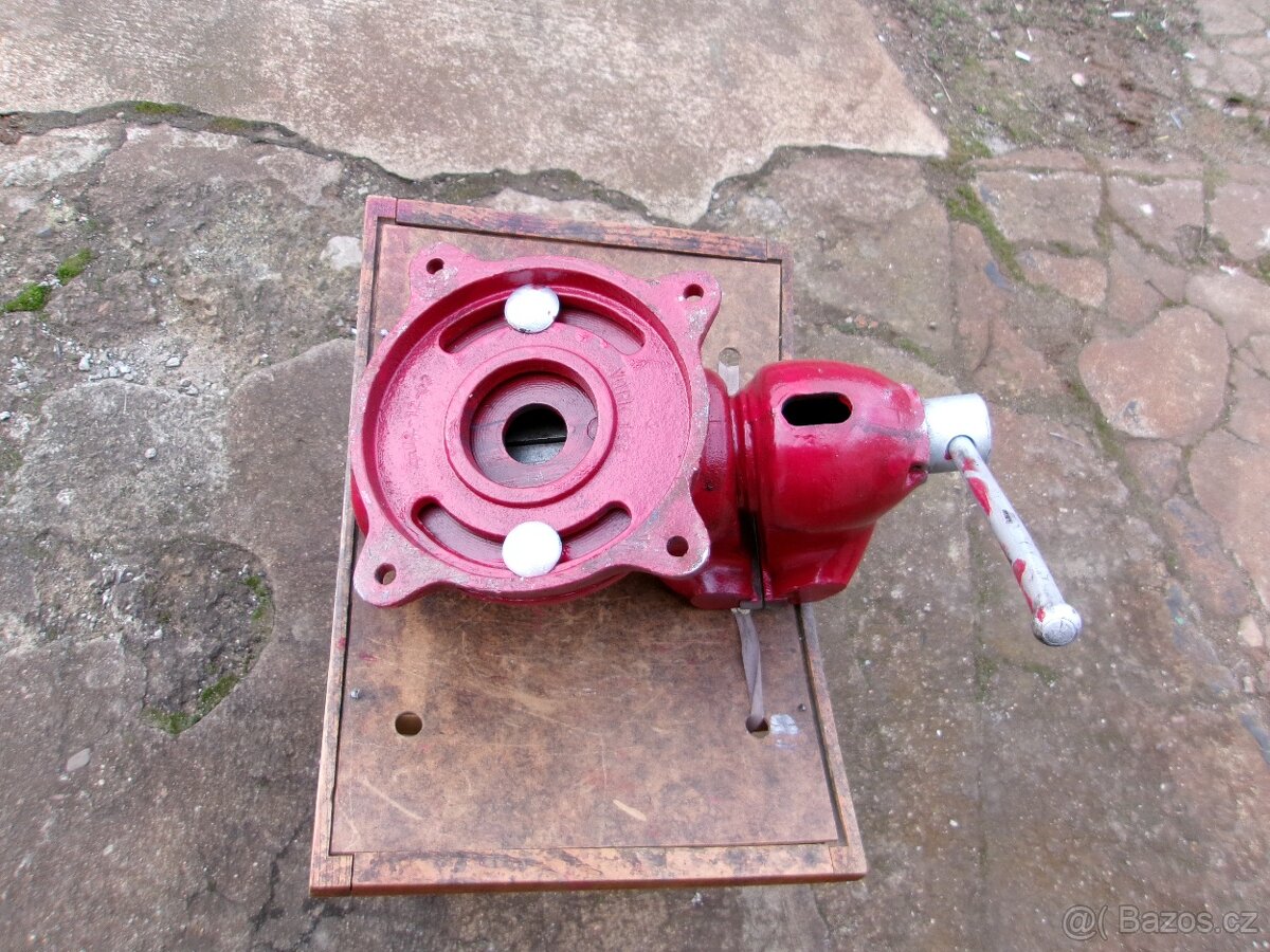 svěrák york 125 - 2