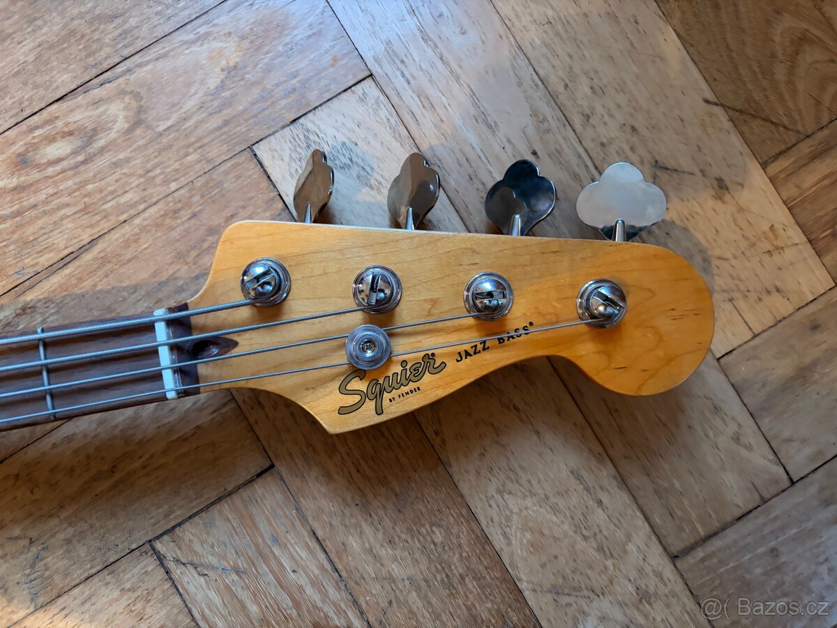 Squier Jazz Bass - 2