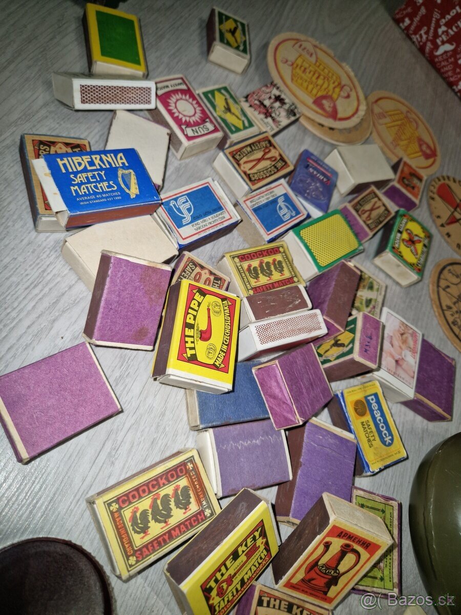 KRABICE STARÝCH RETRO VĚCÍ / SBĚRATELSKÝ MIX - 2