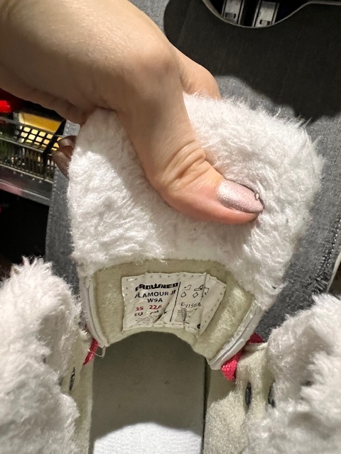 Prodám zimní brusle 35 (22,6) - 2