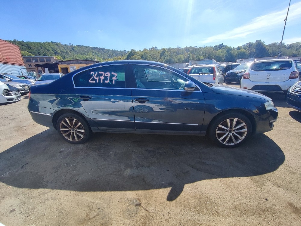 VW Passat č. 24797 - 2