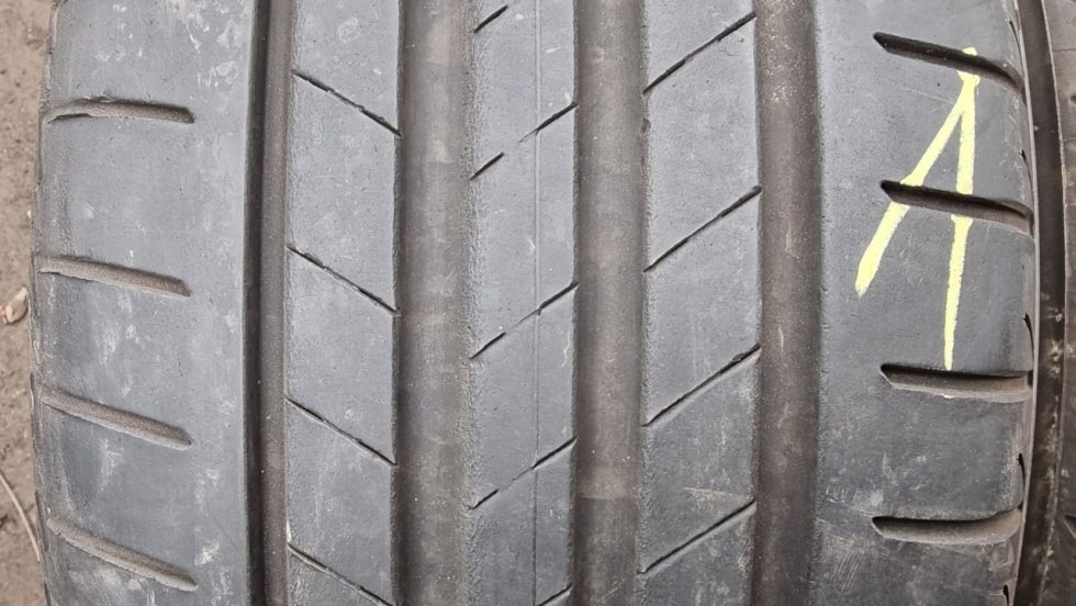 Letní pneu 225/45/18 Bridgestone Run Flat - 2