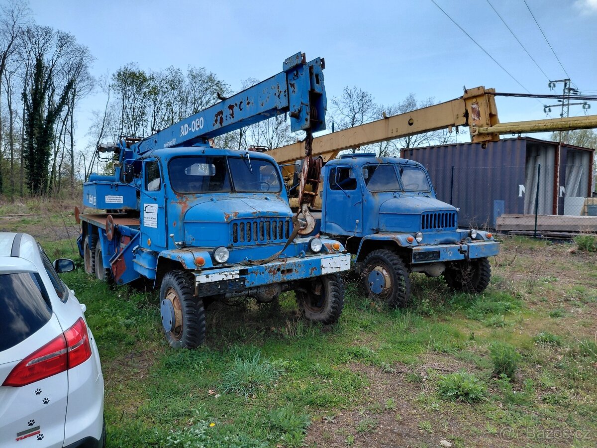 Autojeřáb V3S - 2