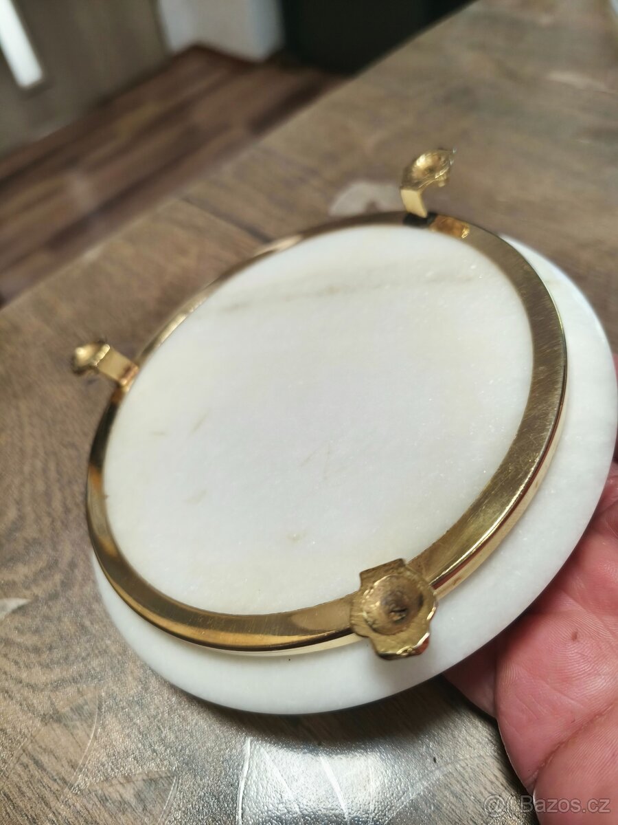 Mramorový popelník. - 2