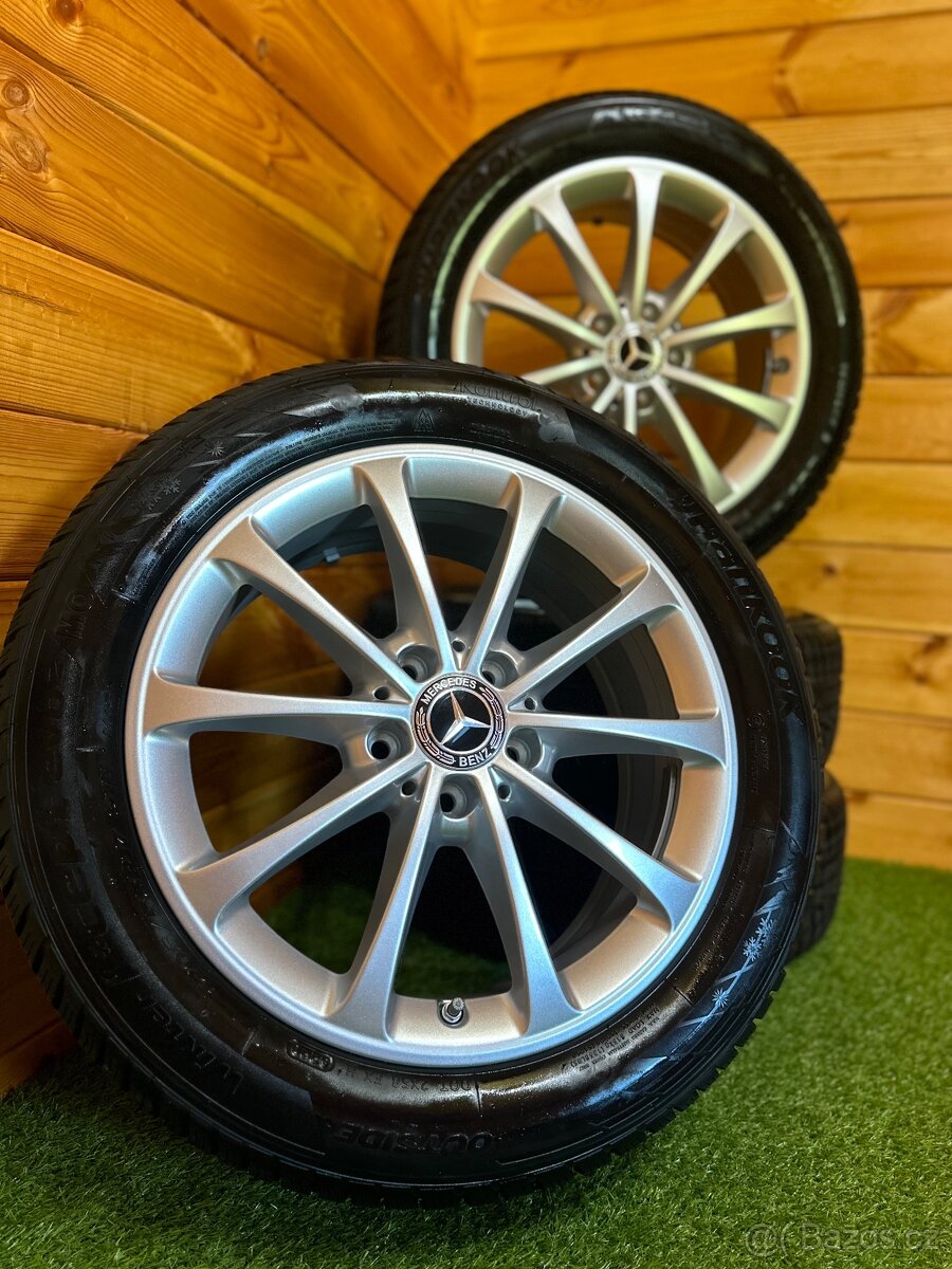 NOVÁ ORIIGINÁLNÍ SADA MERCEDES CLA - 2