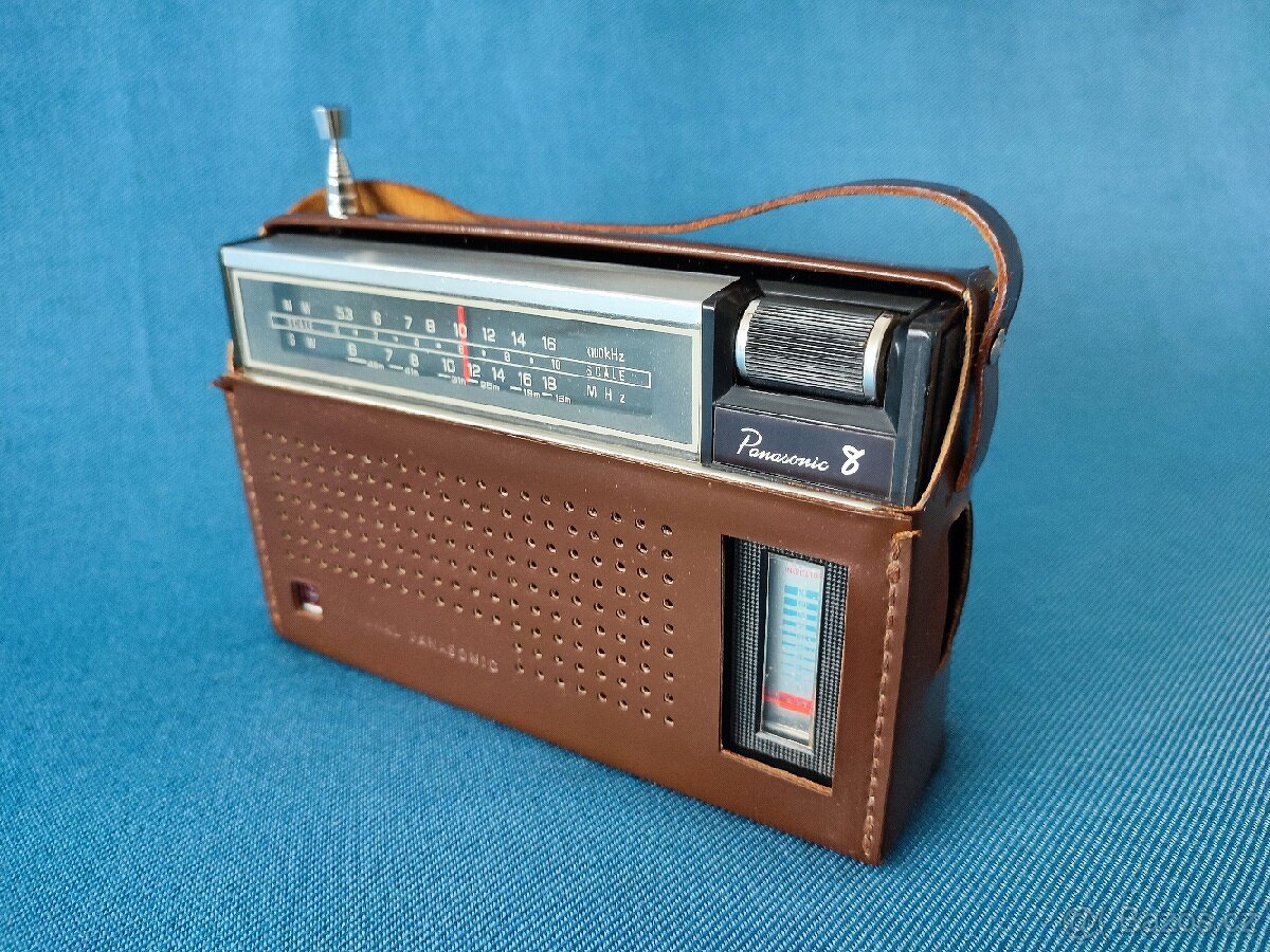 RETRO RADIO NATIONAL PANASONIC R-222J. - 2