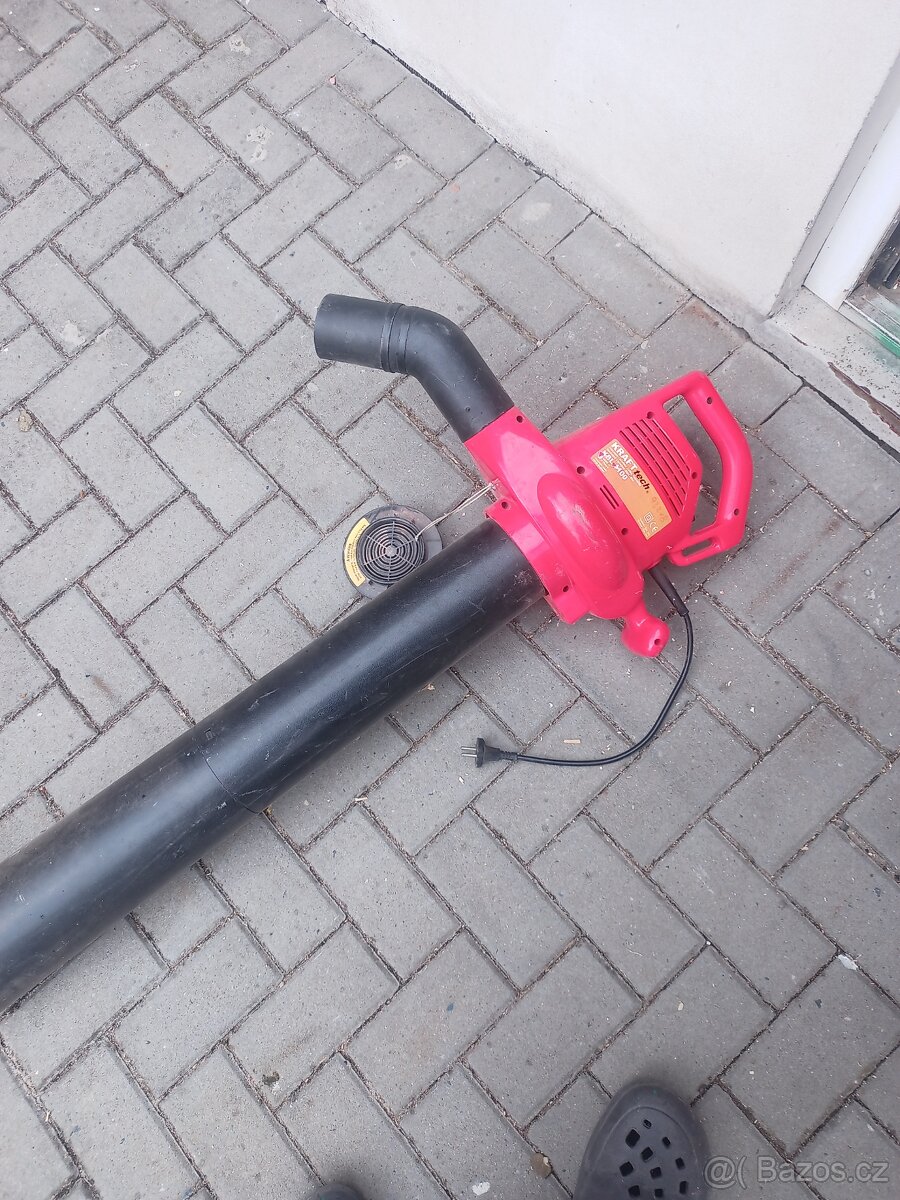 Vysavač, foukač na listí - 2