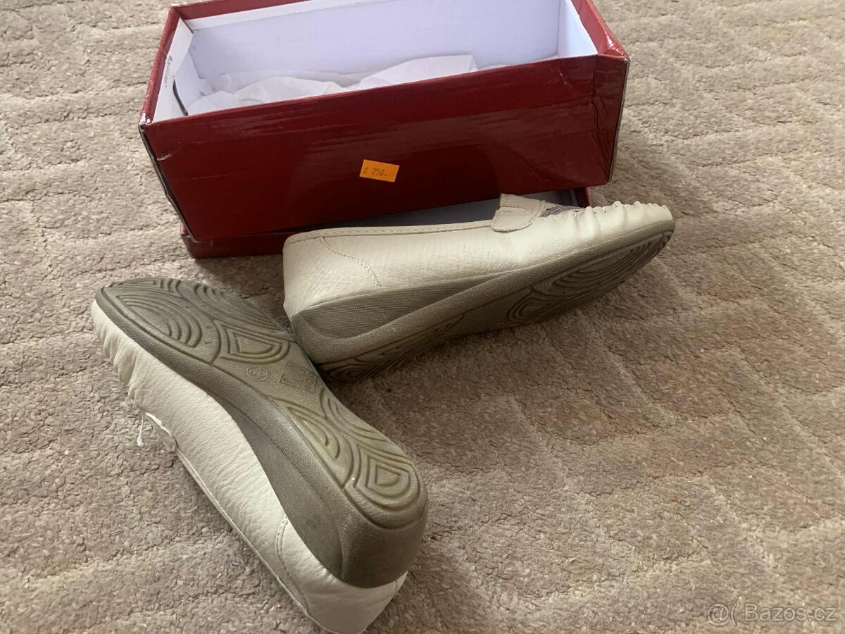 Dámské polobotky (nové) vel. 38 - 2