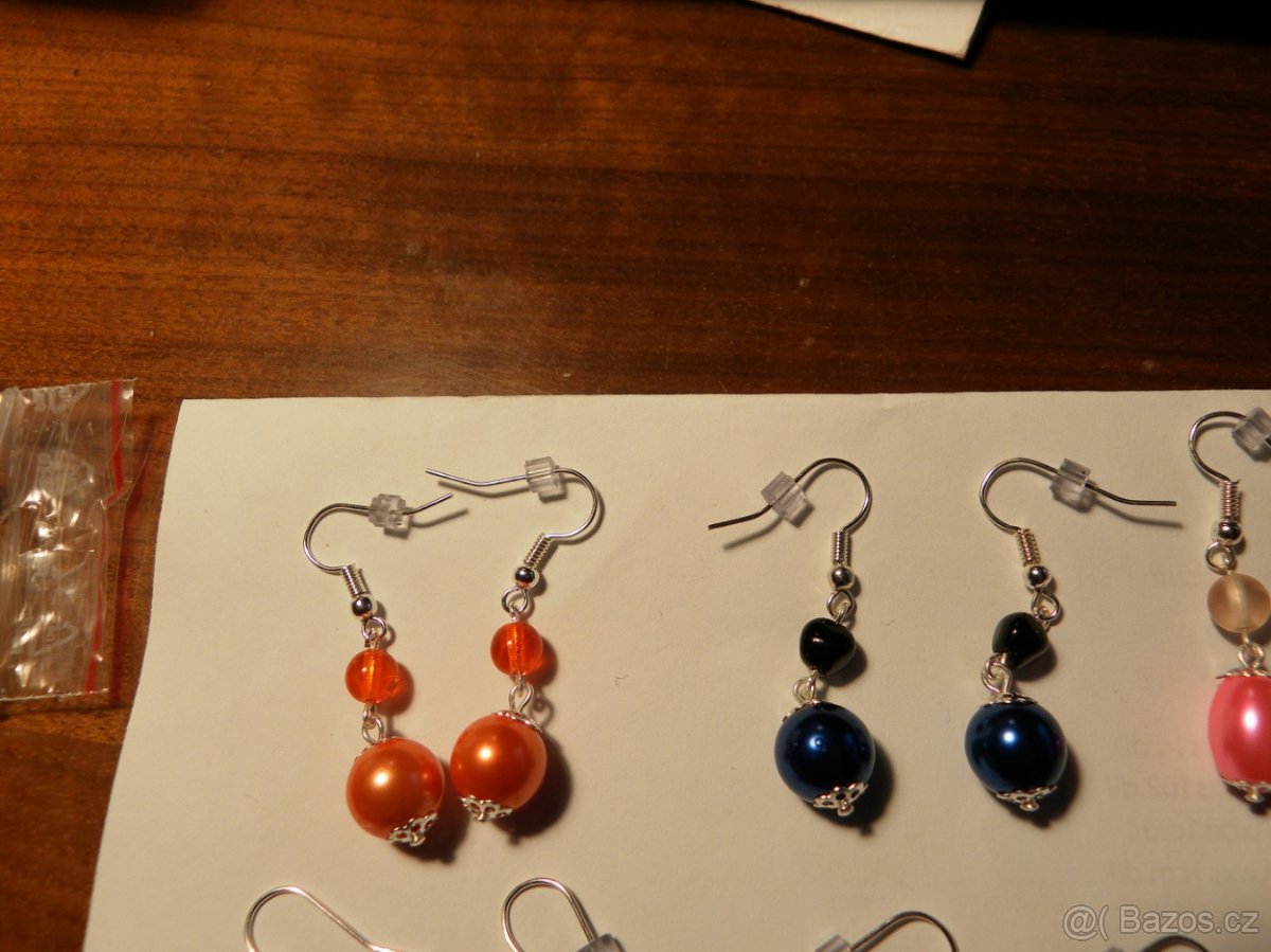 Náušničky z perliček-bižu. - 2