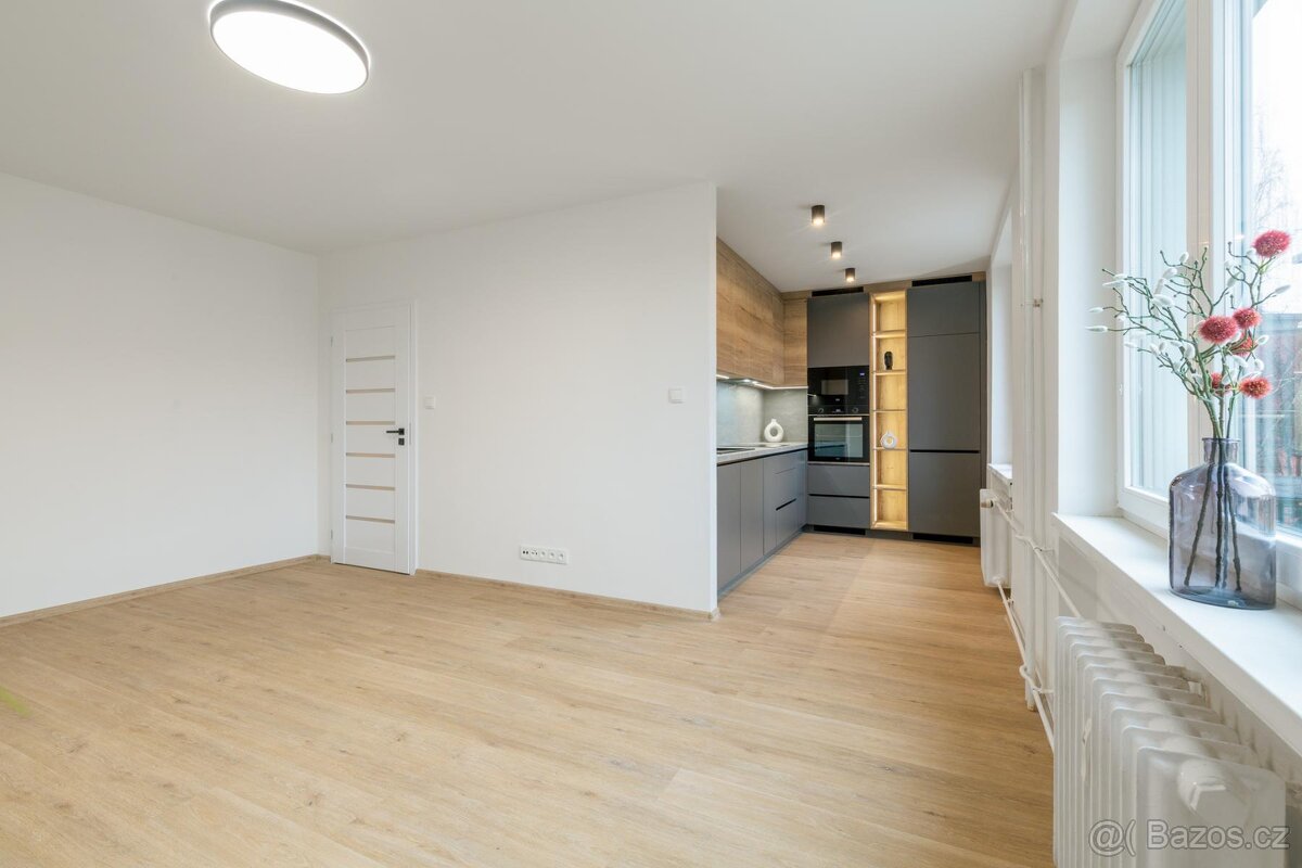 Prodej bytu 2+1 , ul. Vnitřní, Orlová Lutyně - 2