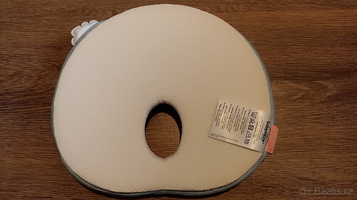 Podhlavníček babymoov - 2