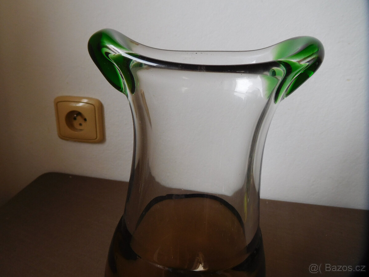 VÁZA - LADISLAV PALEČEK - ŠKRDLOVICE -HUTNÍ SKLO - 2