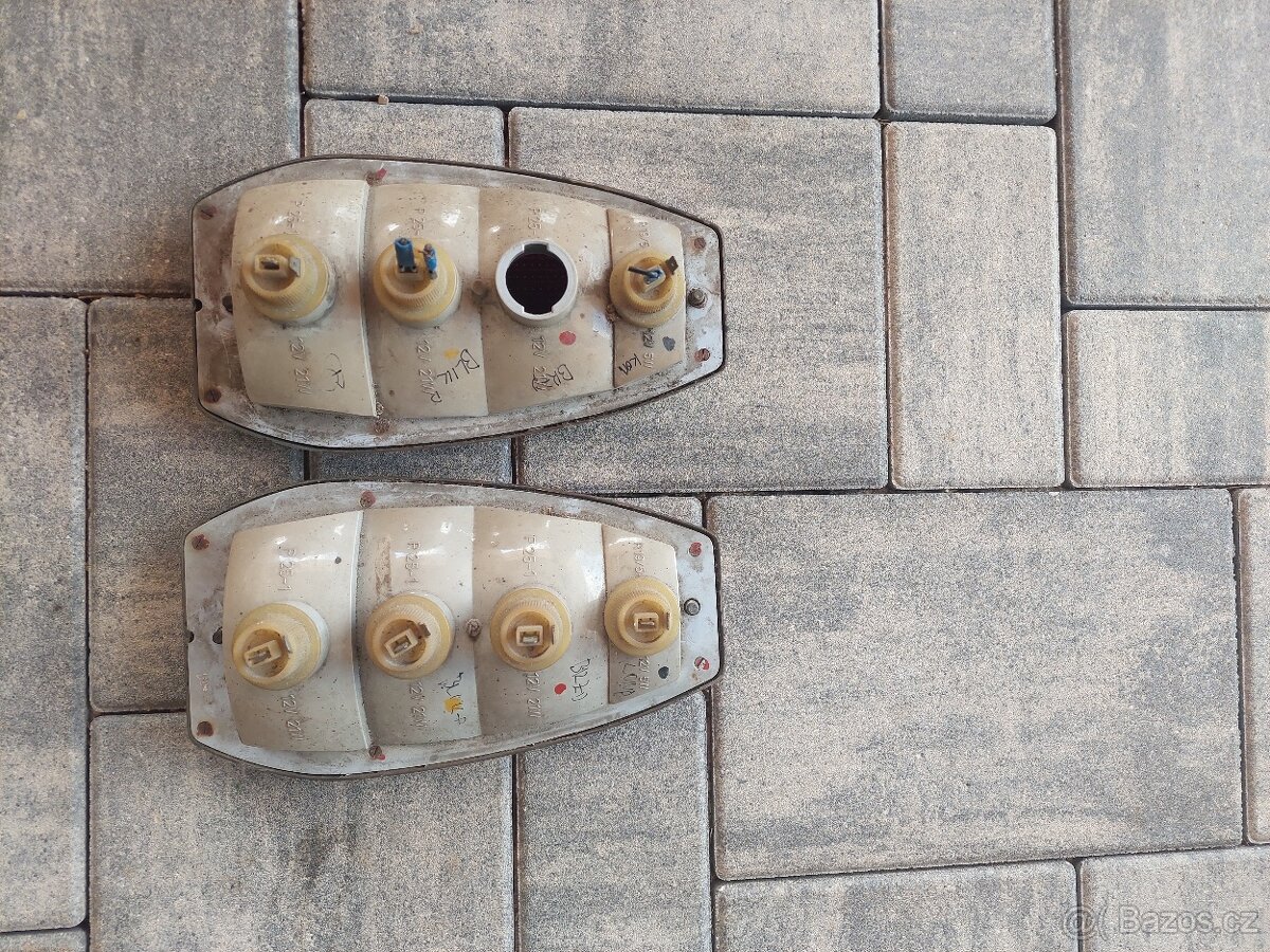 Zadní světla Škoda 105 - 2