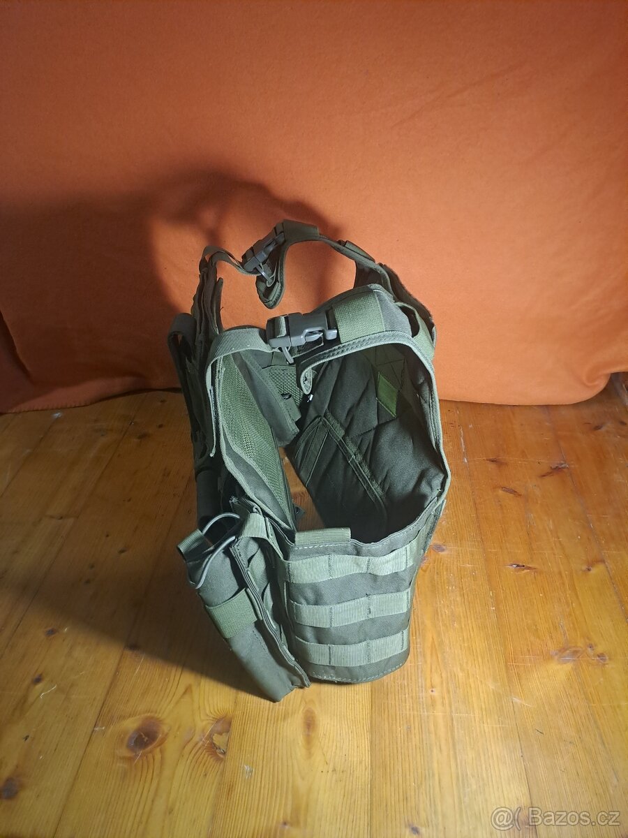 Airsoftová taktická vesta - 2