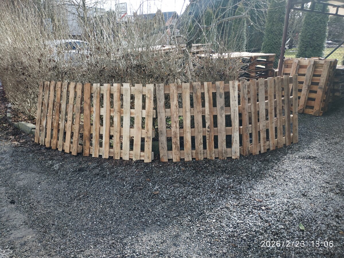 Palety - paletový plot - 2