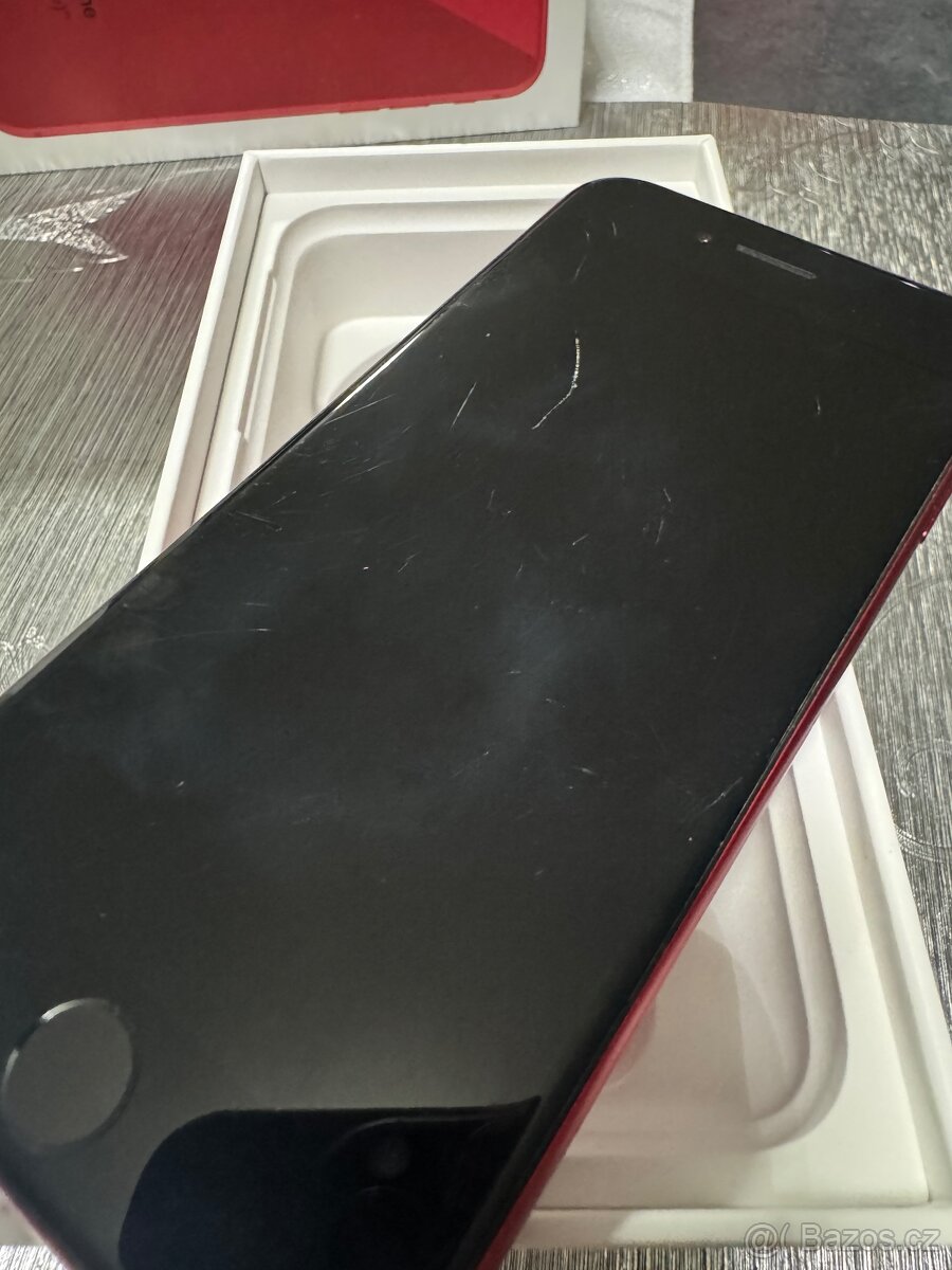 Iphone 8 64GB RED edice - 2