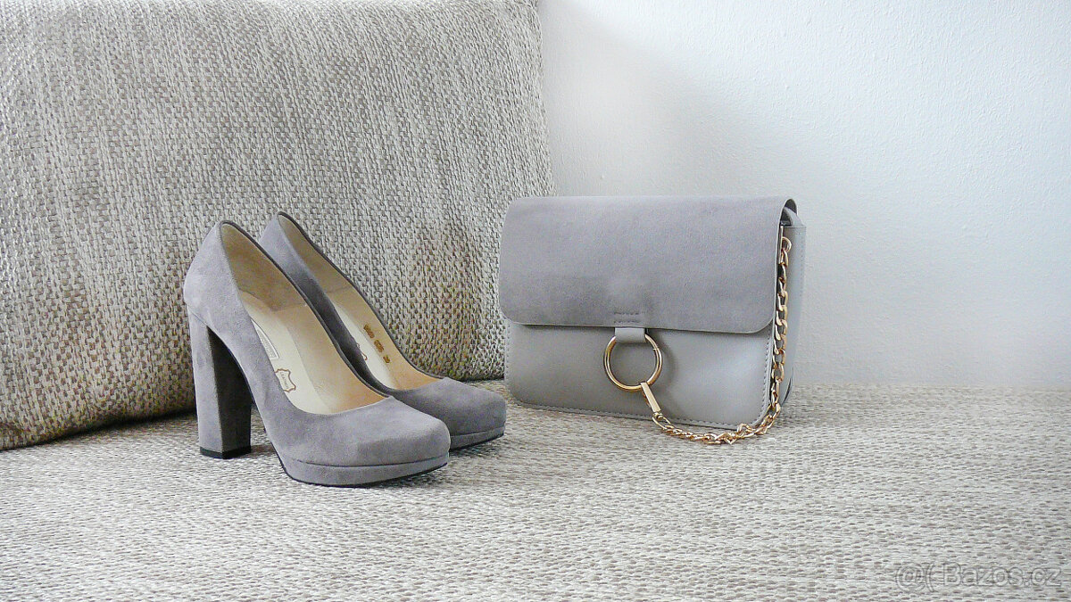 Semišové lodičky Buffalo London - 2