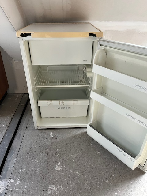 malá lednička Zanussi - 2