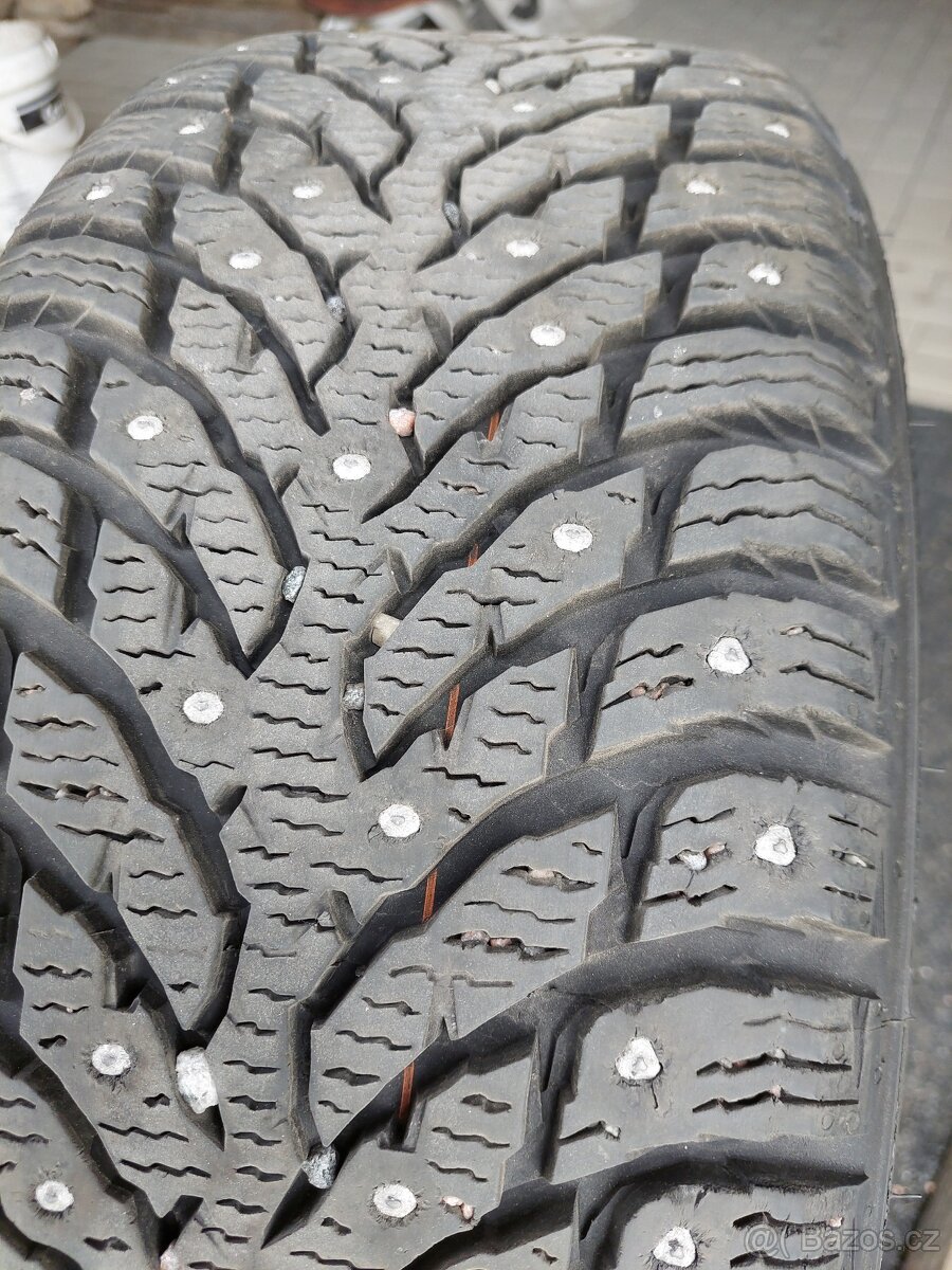 Pneumatiky s hroty - 2