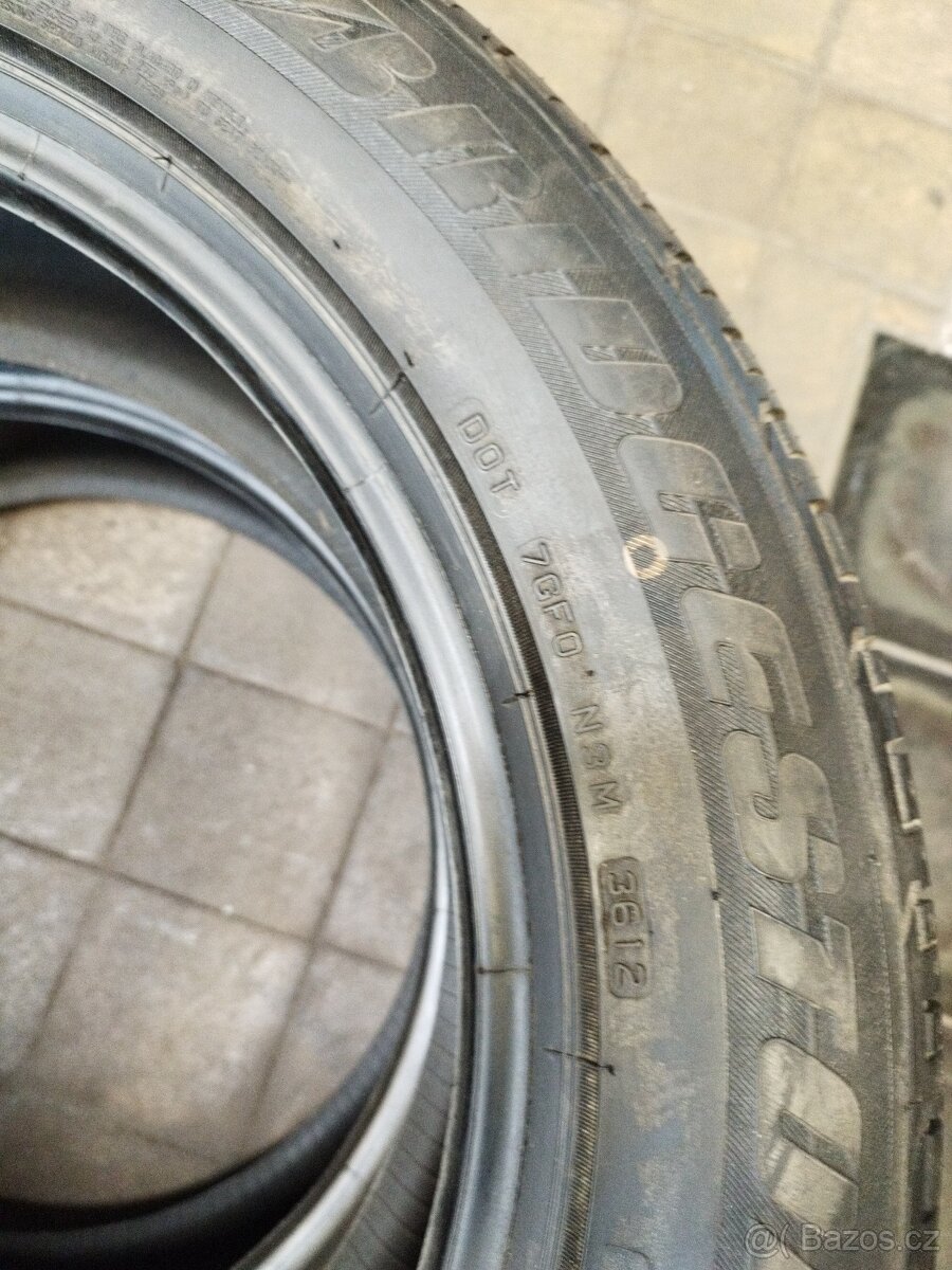 2 ks Letní Pneu 235/55 R19 Bridgestone - 2
