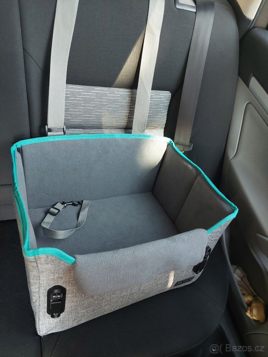 Autosedačka pro psa - 2