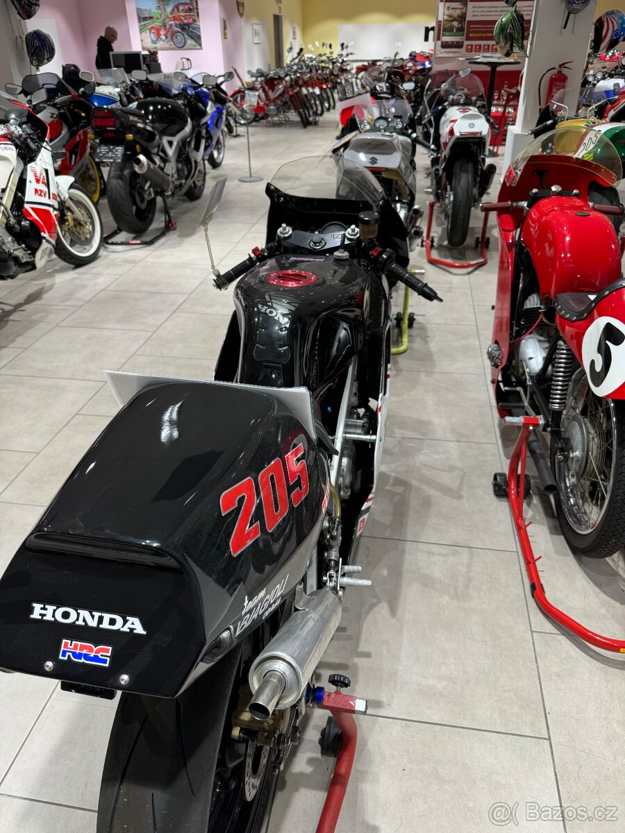 Honda ,Yamaha,Suzuki.. - 2