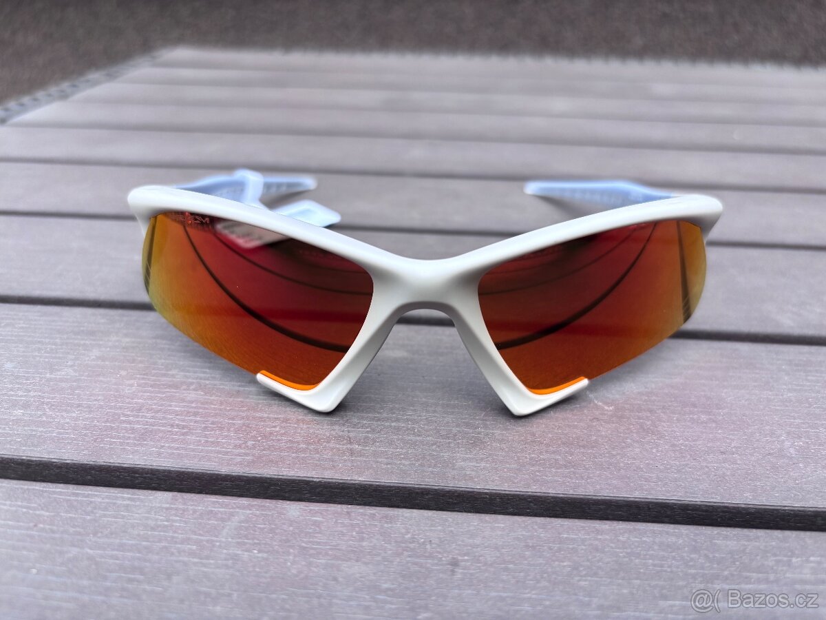 Brýle Oakley Suturo Jacket Sand/Prizm Ruby - 2